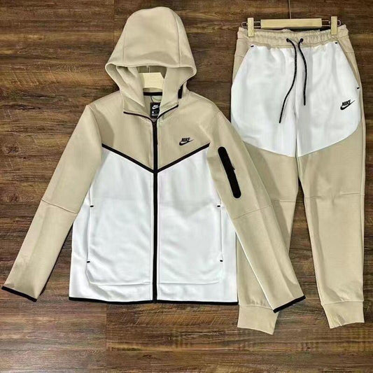 Nike Sportswear Tech Fleece beige/white